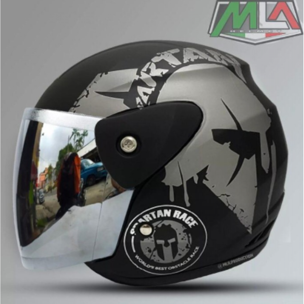 Helm Pria